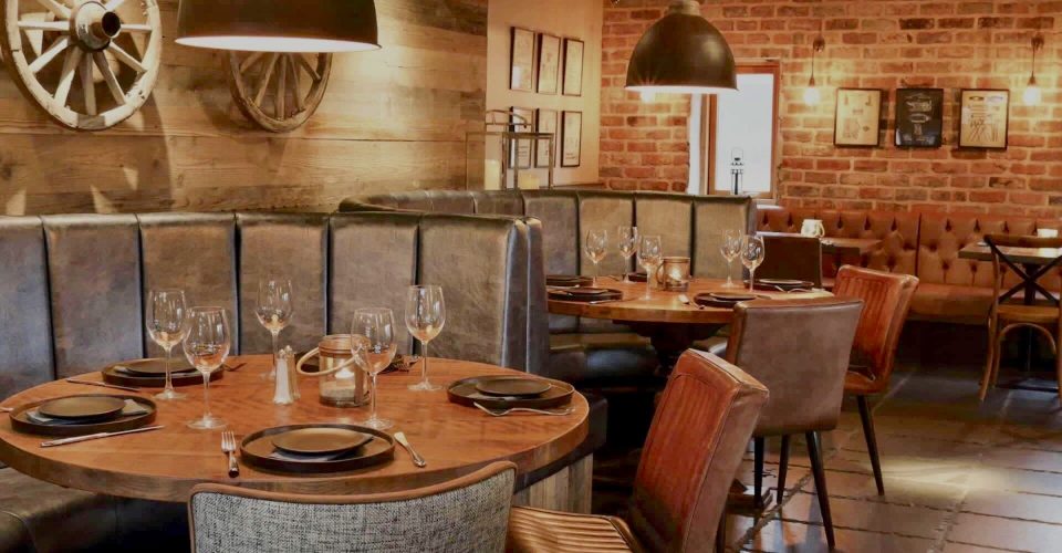 #EnjoyStaffsSafely this autumn at Three Horseshoes Country Inn and Spa